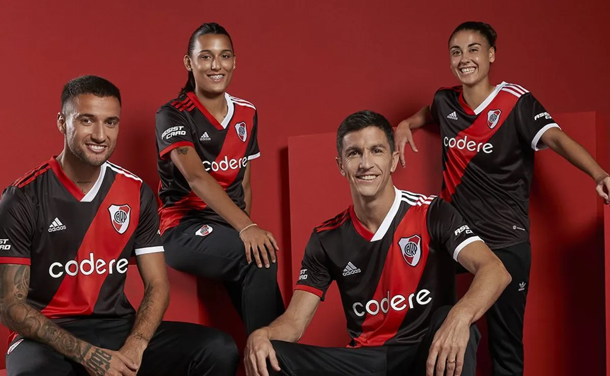 Se filtraron las primeras imágenes de la nueva camiseta que estrenará River en Tucumán.