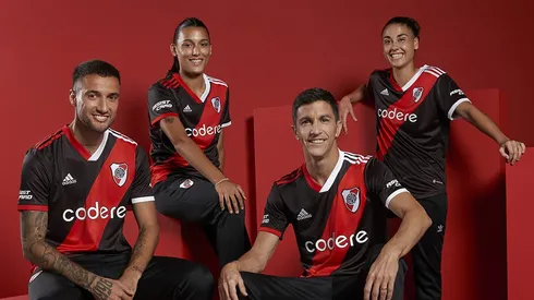 Se filtraron las primeras imágenes de la nueva camiseta que estrenará River en Tucumán.