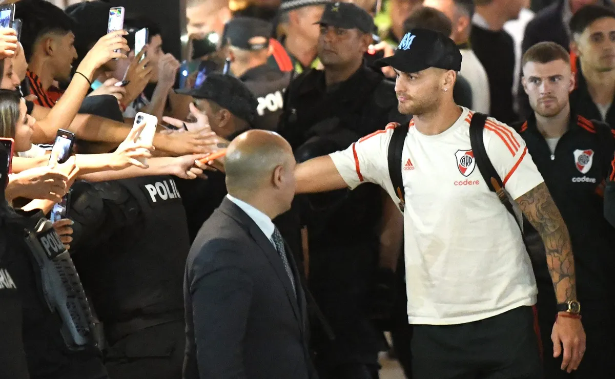 River llegó a Tucumán y fue recibido por una fiesta descomunal
