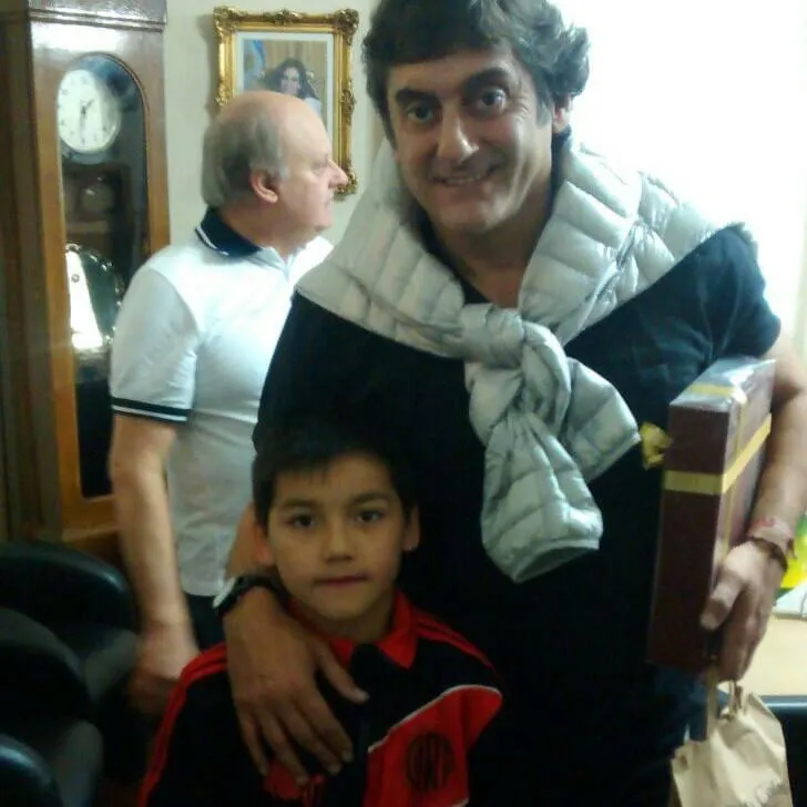 El pequeño Subiabre junto a Enzo Francescoli hace algunos años.
