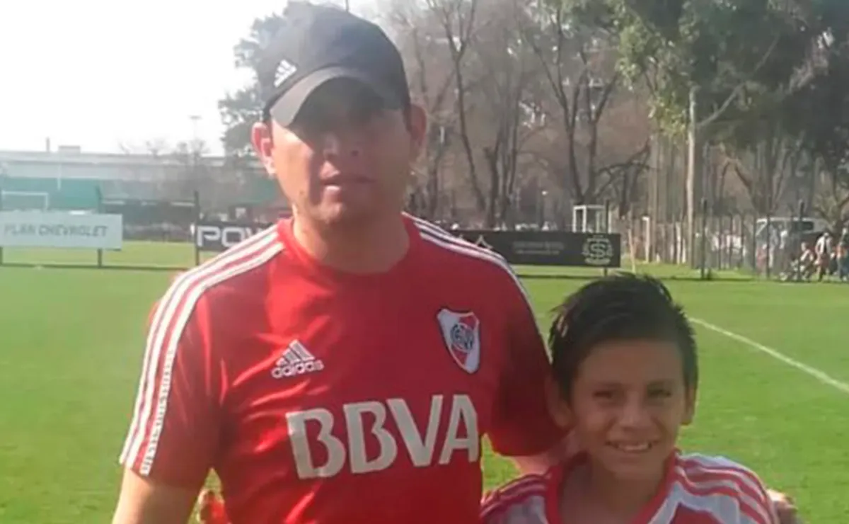 Daniel Brizuela junto al Diablito.