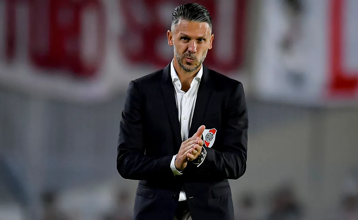 Martín Demichelis pondría un mix en Tucumán.