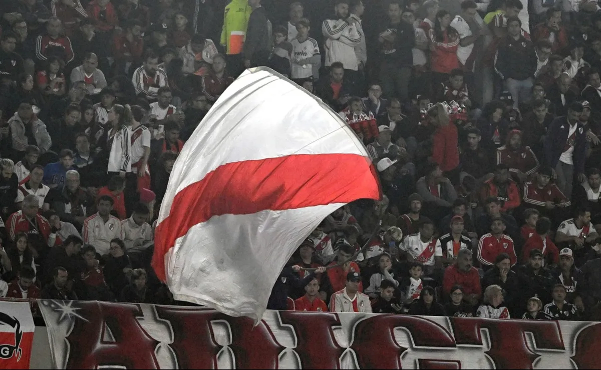Buscate en las tribunas del Monumental frente a Independiente por la fecha 13 de la Liga Profesional.