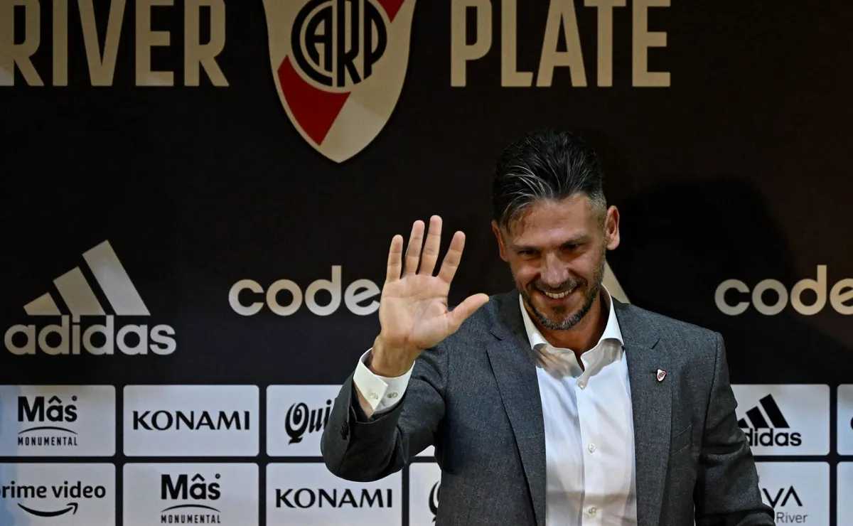 Martín Demichelis y la difícil misión de reemplazar al Muñeco.