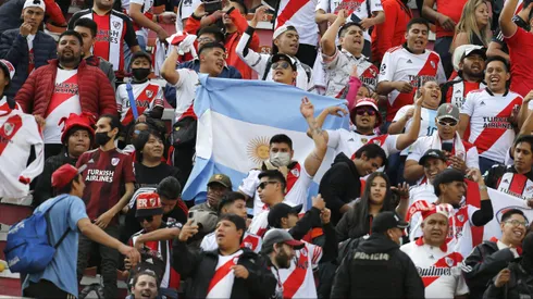 Los hinchas de river no podrán ir a ver el partido vs Colo Colo