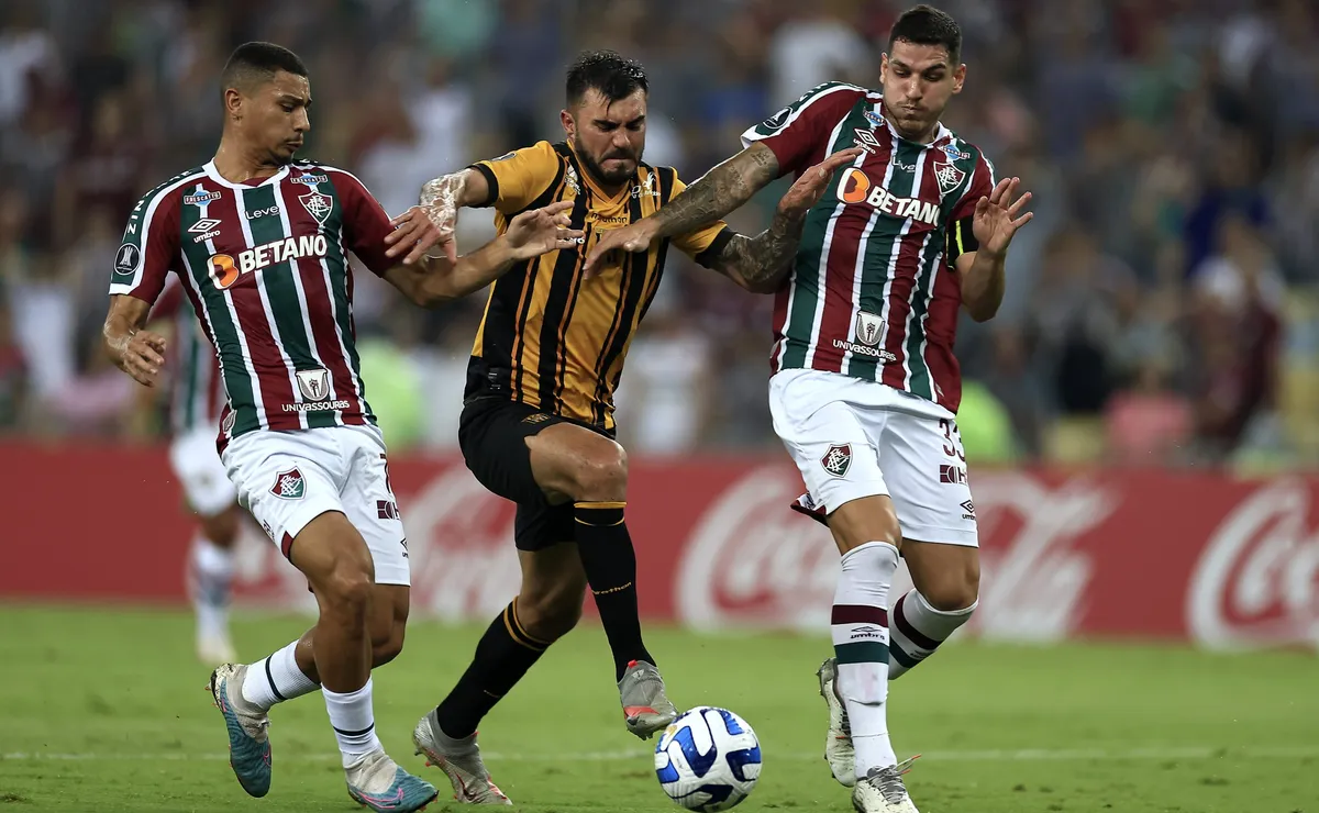 El Flu no pudo sacar demasiada ventaja de local y ganó por la mínima ante el equipo boliviano. (Foto: Getty).