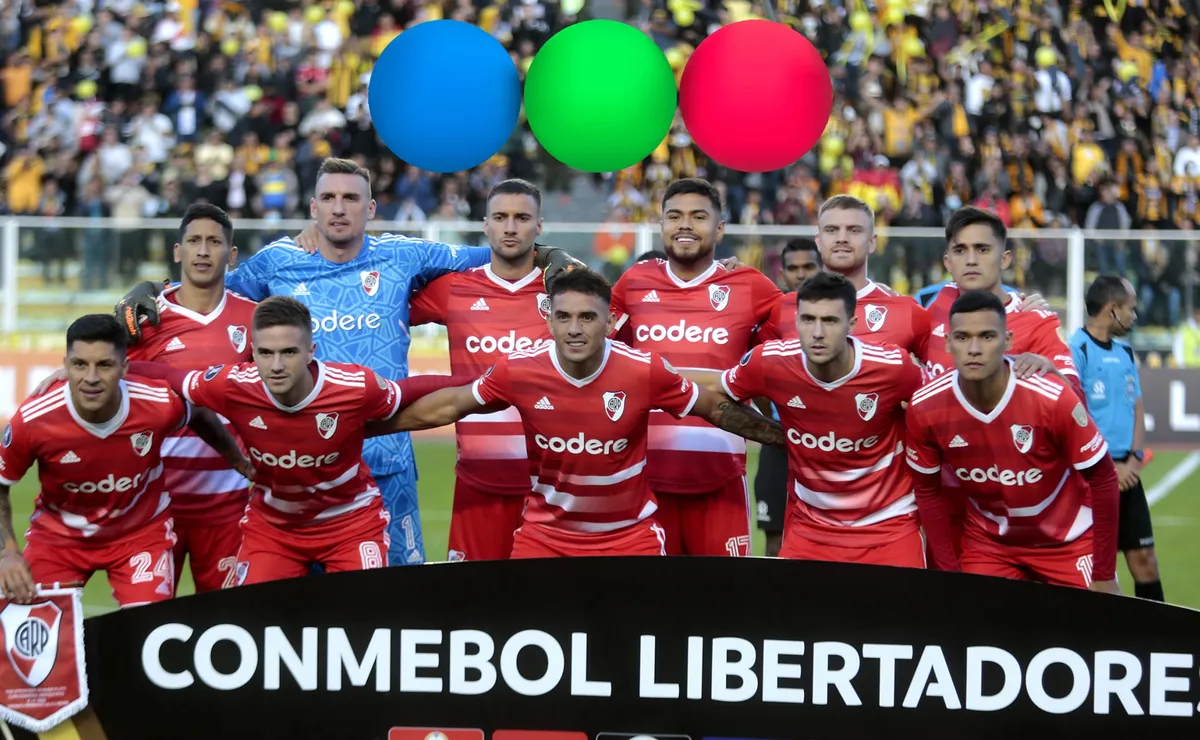 River debutó en la Copa con una derrota ante The Strongest, en La Paz.