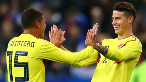 El festejo de James y Juanfer en Colombia. ¿El amigo de Quintero se pone la banda roja?