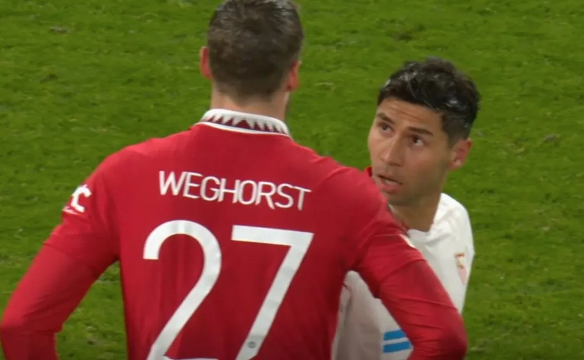 El tenso cruce entre Cachete Montiel y el "Bobo" Weghorst.