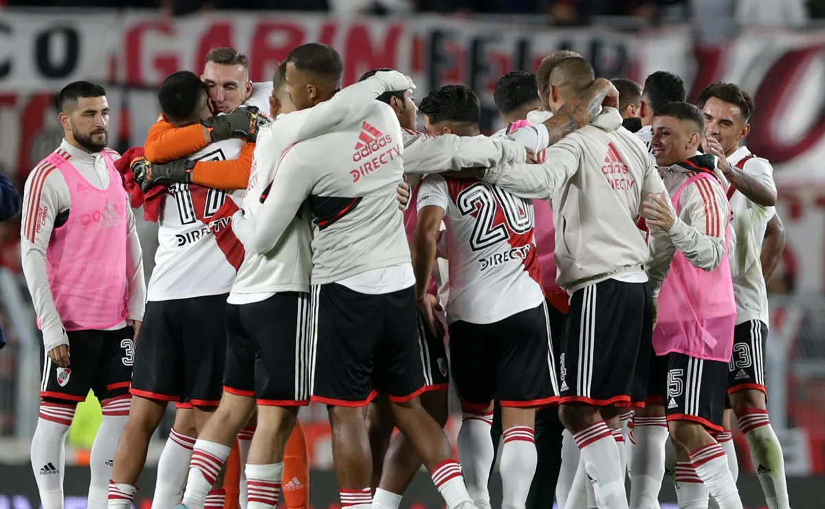 Se le viene una seguidilla importante de partidos a River y hay dos jugadores al límite de tarjetas. (Foto: Getty).
