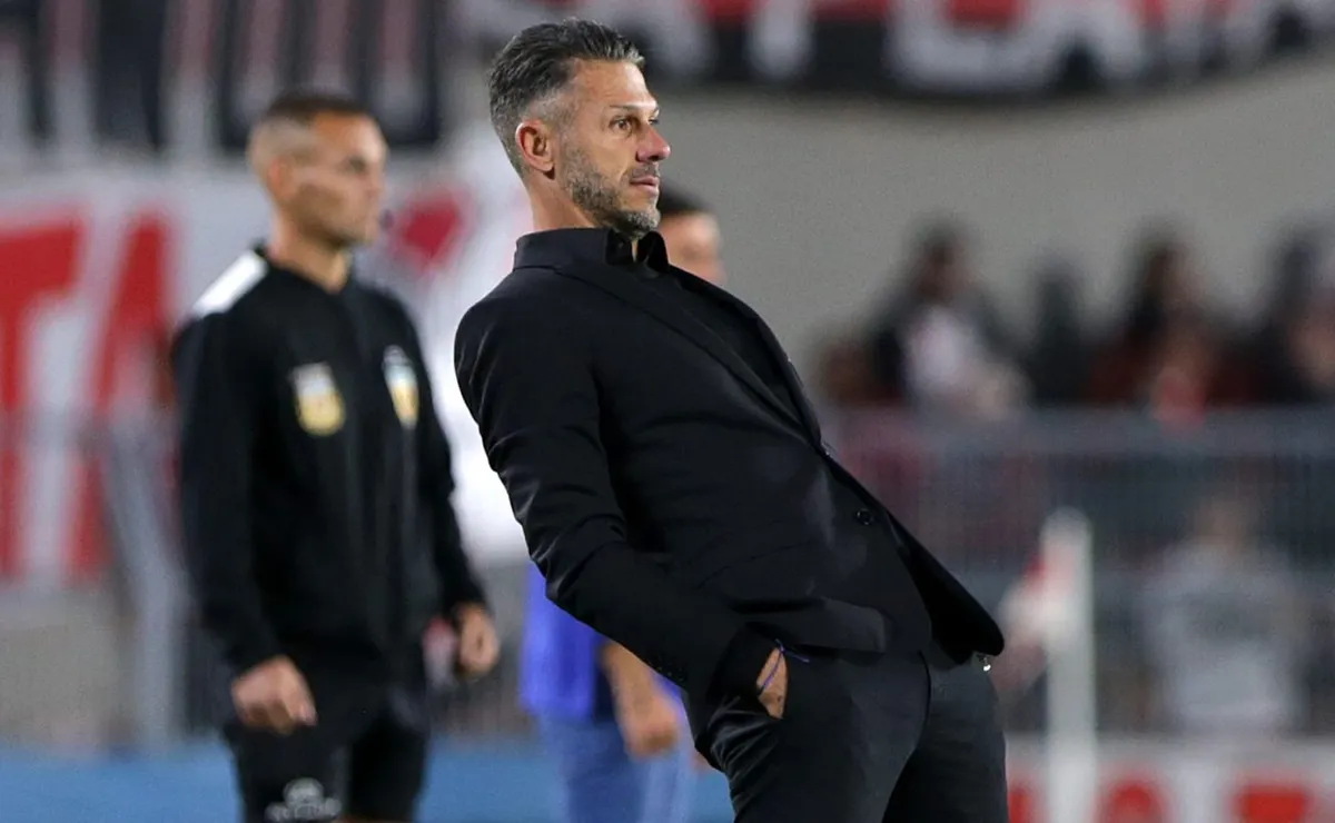 El equipo de Micho ganó con tranquilidad y sigue sólo en lo más alto de la tabla.