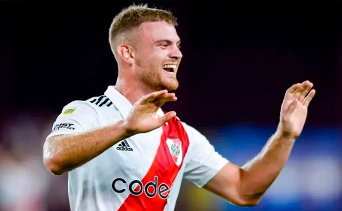 Beltrán habló del superclásico desde Italia.