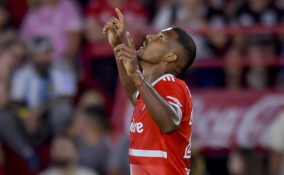 Rondón se sacó la mufa y convirtió sus primeros goles en el Millonario.