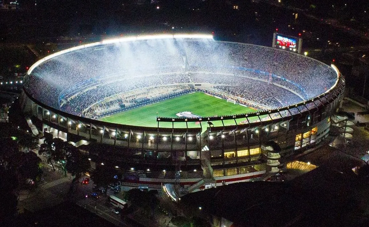 El Monumental sigue aumentando su capacidad y se convirtió en el más grande del continente.
