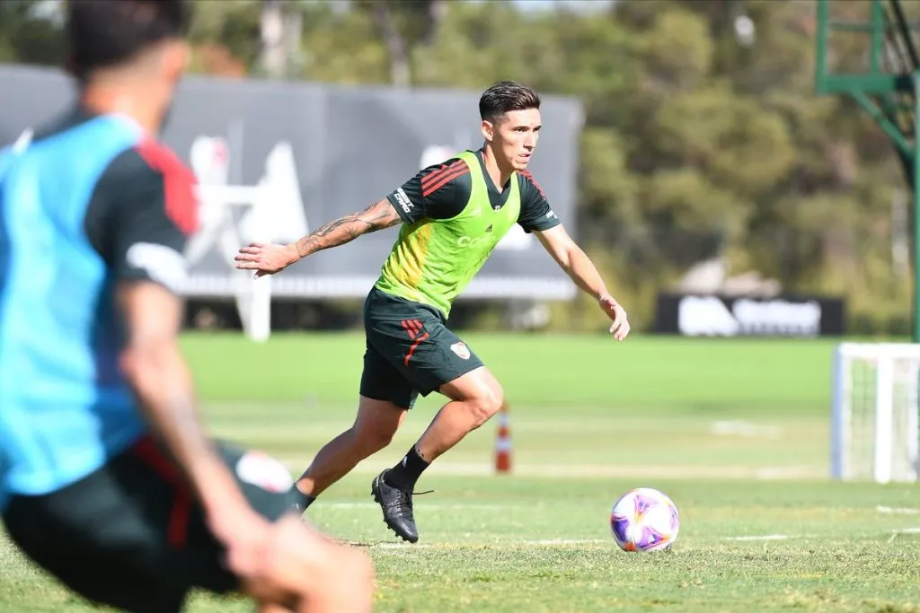 El Colo Kranevitter ya forma parte de los trabajos con pelota (Foto: Prensa River)