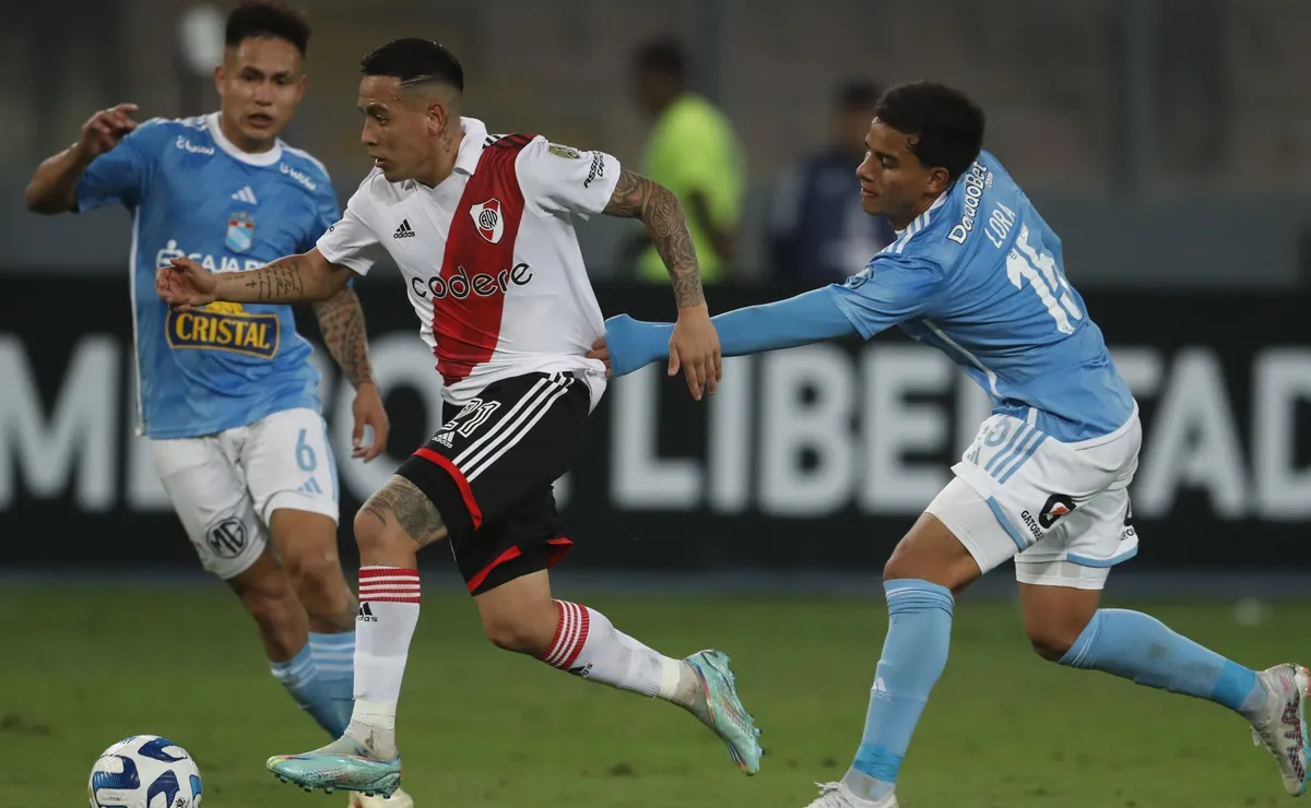 River enfrentó a Sporting Cristal en Perú.