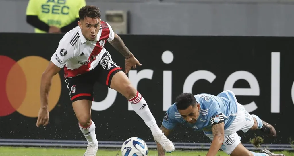 Enzo Díaz no jugará contra Fluminense. (Foto: Getty):