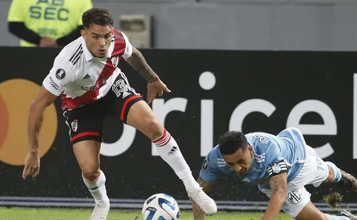 Enzo Díaz no jugará contra Fluminense. (Foto: Getty):