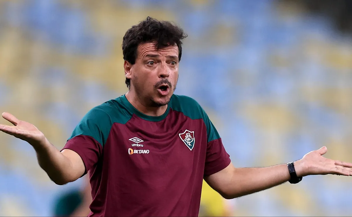 El DT de Fluminense tomó una polémica decisión en la previa del partido vs. The Strongest.