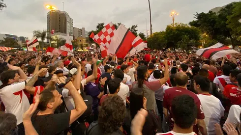 Los hinchas de River preparan un banderazo inolvidabel en Lima.
