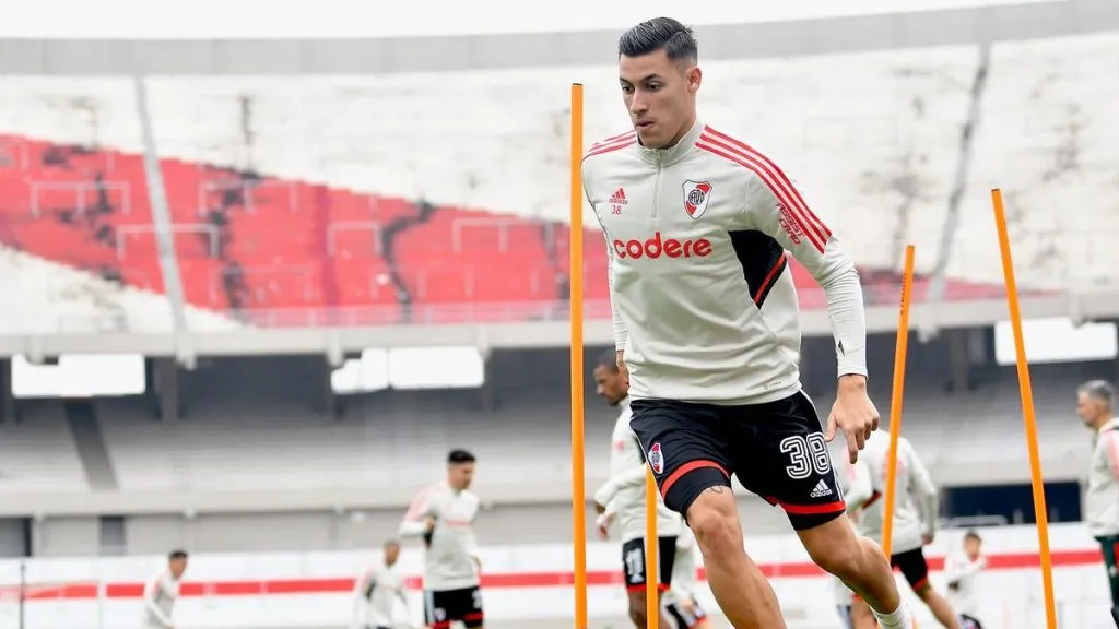 Tomás Lecanda entrenando en River.