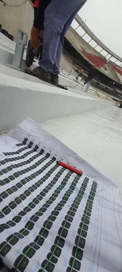 Los planos con la ubicación de las butacas en la Belgrano inferior  (Foto: Twitter @ObrasRiverPlate)