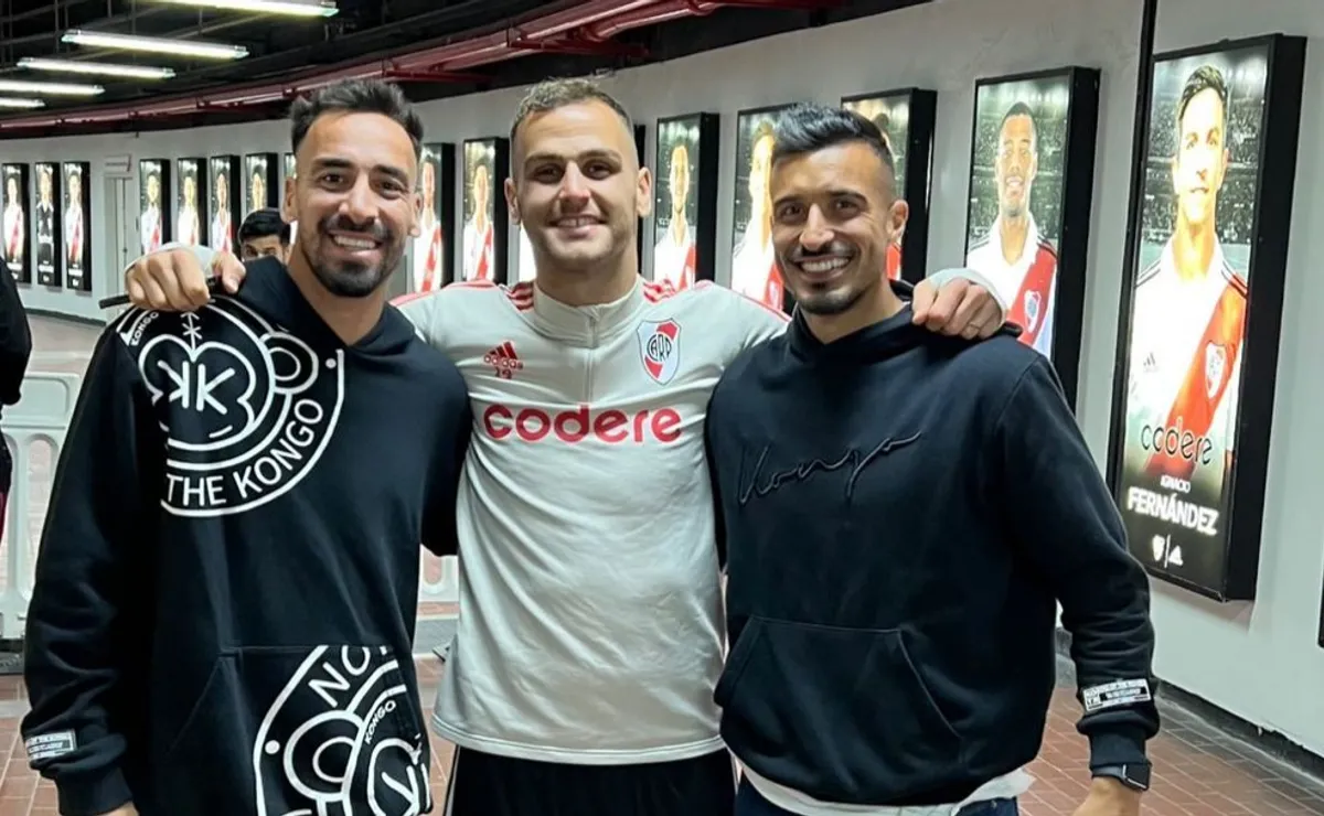 Dos amigos de González Pirez que también jugaron en River pasaron por el Monumental.