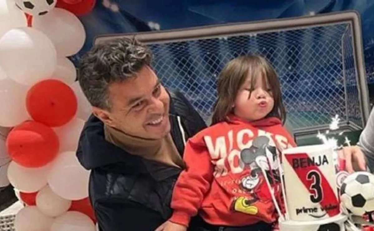 Gallardo organizó unas pequeñas vacaciones junto a su mujer y su hijo más chico.