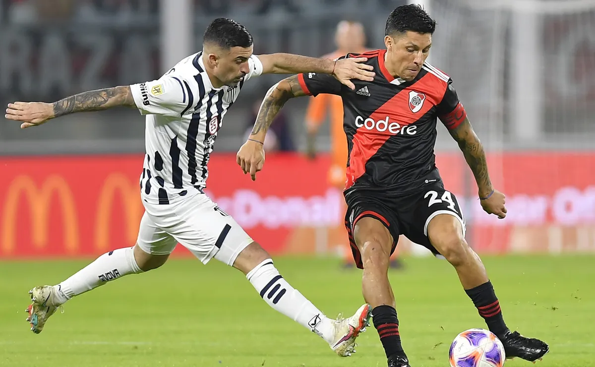 El delantero uruguayo es seguido de cerca por la dirigencia de River.