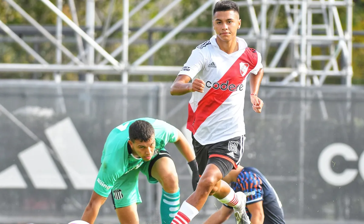 Esteban Fernández se va a Arsenal.