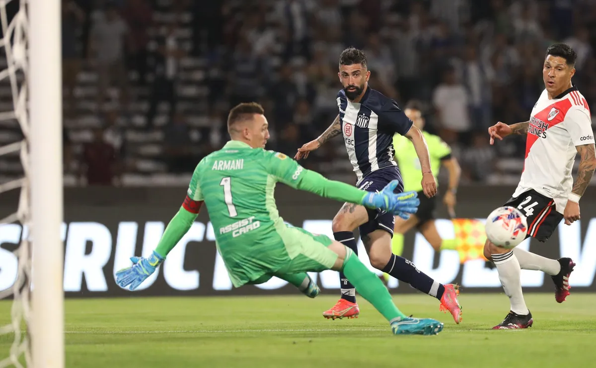 El Millonario apunta los cañones al goleador de Talleres.