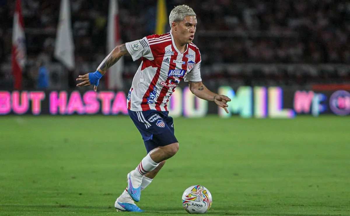Ni River ni el exterior. Juanfer jugará en Racing. Foto: Prensa Junior.