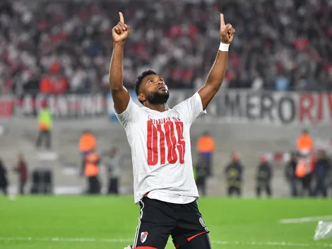 "La gloria es para Dios": las remeras de Borja que se venden y son furor