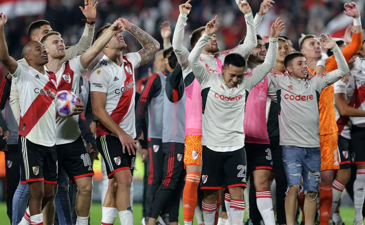 Festeja: empató San Lorenzo y se alejó todavía más en las posiciones.