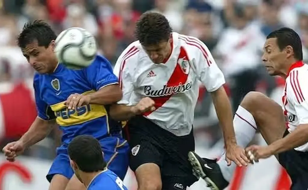 Los antecedentes del DT de River contra el eterno rival en su etapa como jugador.