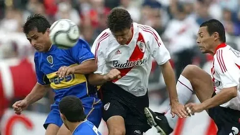 Los antecedentes del DT de River contra el eterno rival en su etapa como jugador.