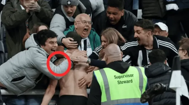 El tatuaje de River en la espalda de Almirón.