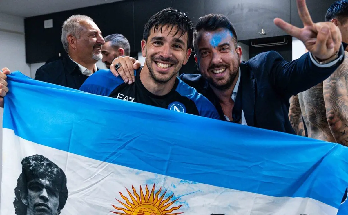 El Cholito celebró su primer título en el fútbol europeo.