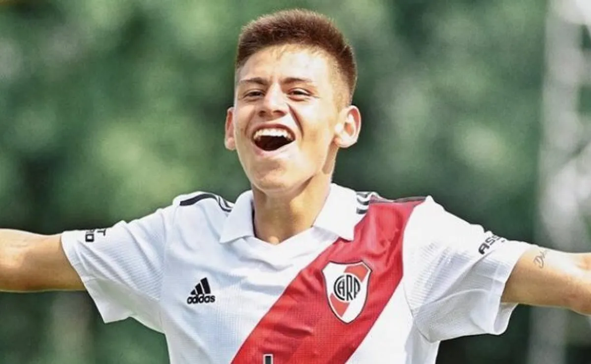 Claudio Echeverri.