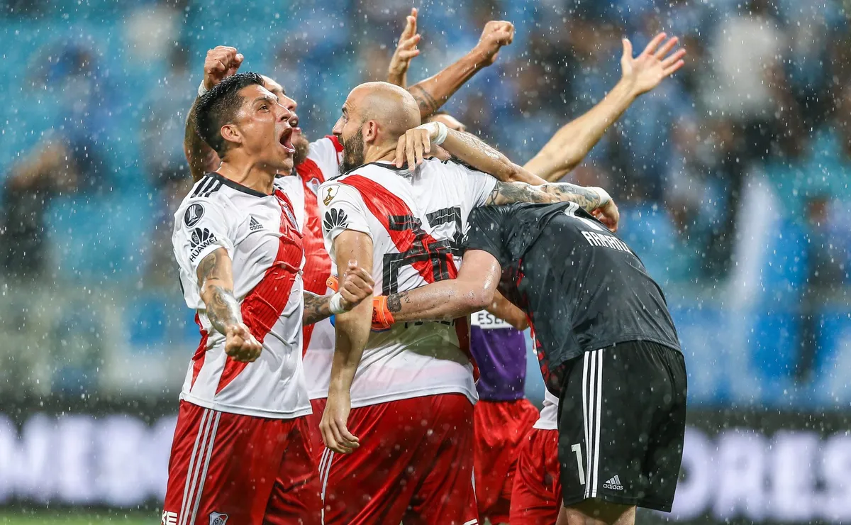 Enzo Pérez y compañía celebrando el enorme triunfo ante Gremio en el 2018