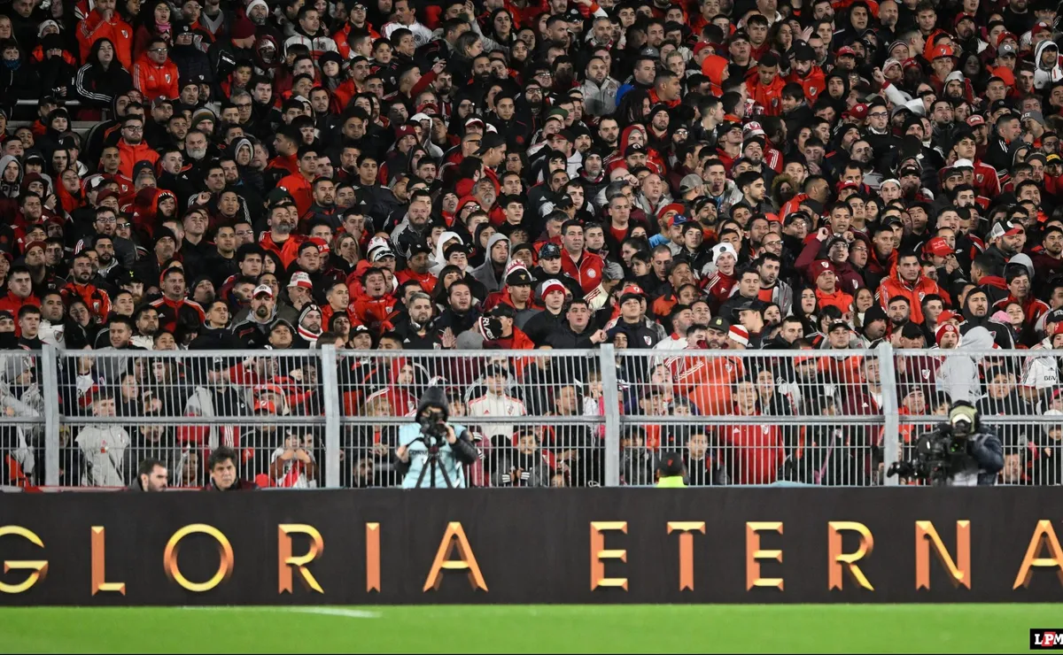 Buscate en el Monumental frente a The Strongest