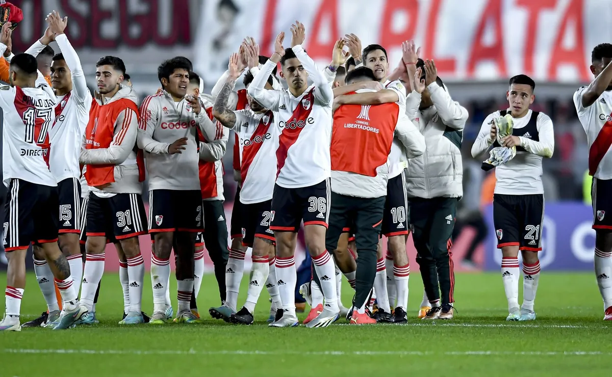 River se clasificó a octavos al ganarle a The Strongest.