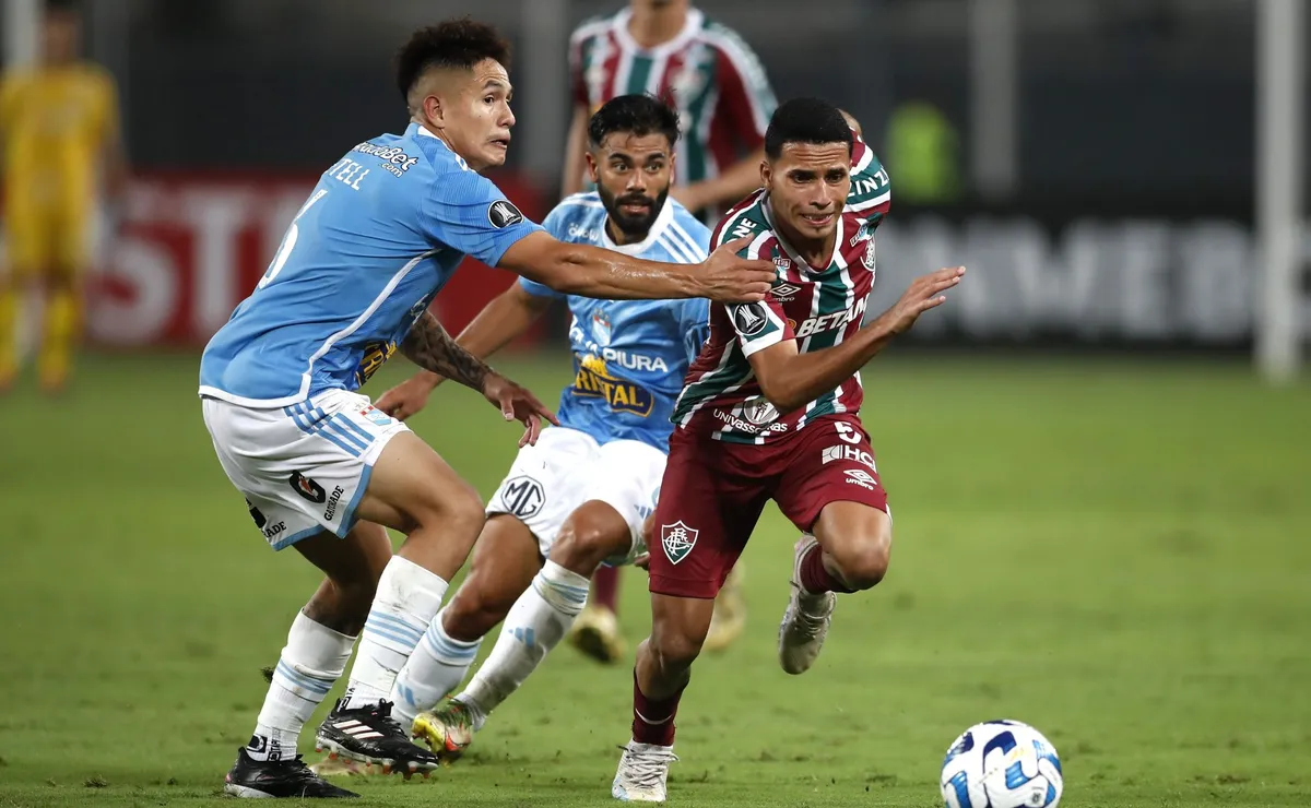 Fluminense y Sporting Cristal juegan desde las 21 en el Maracaná.