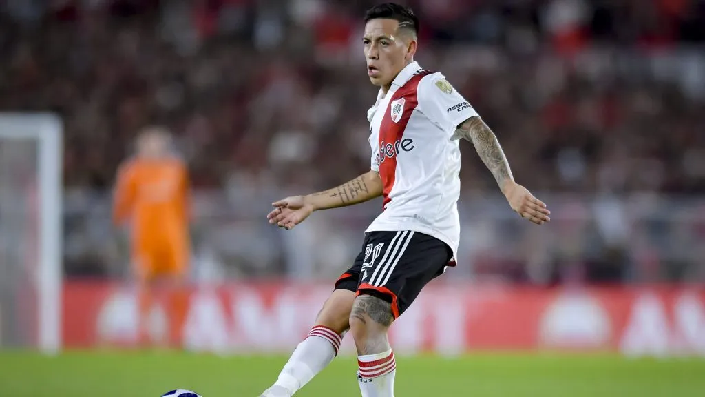 Barco se queda en River.