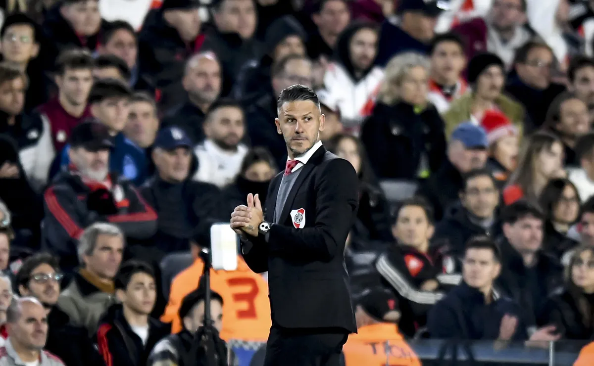 Martín Demichelis eligió a los once para enfrentar a Atlético Tucumán.