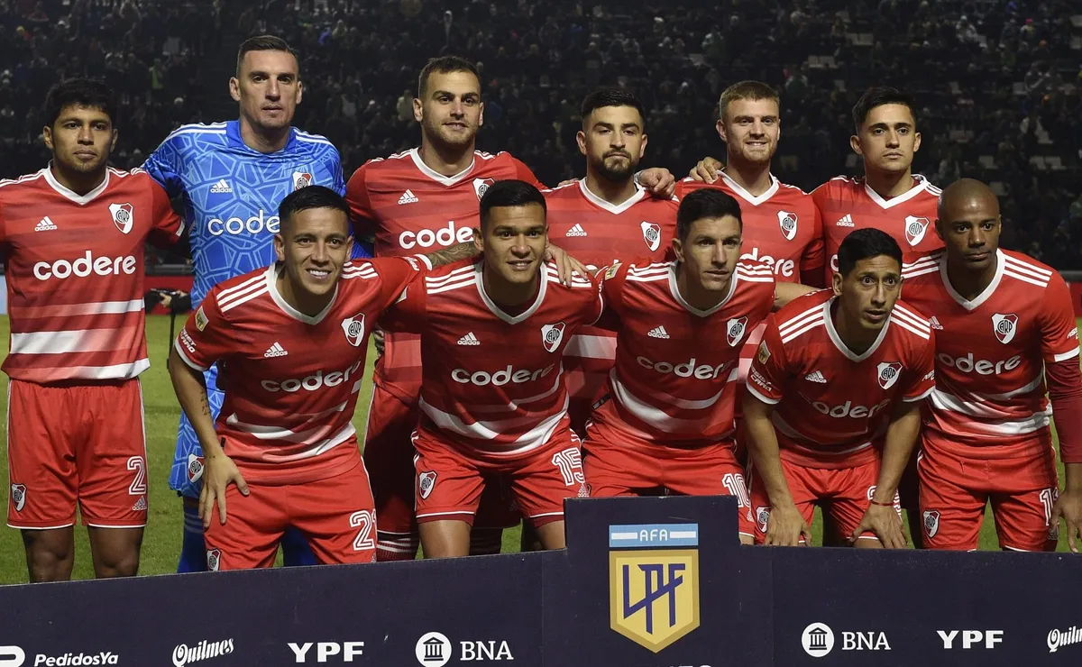 River enfrentará a Banfield y tiene una marcada superioridad