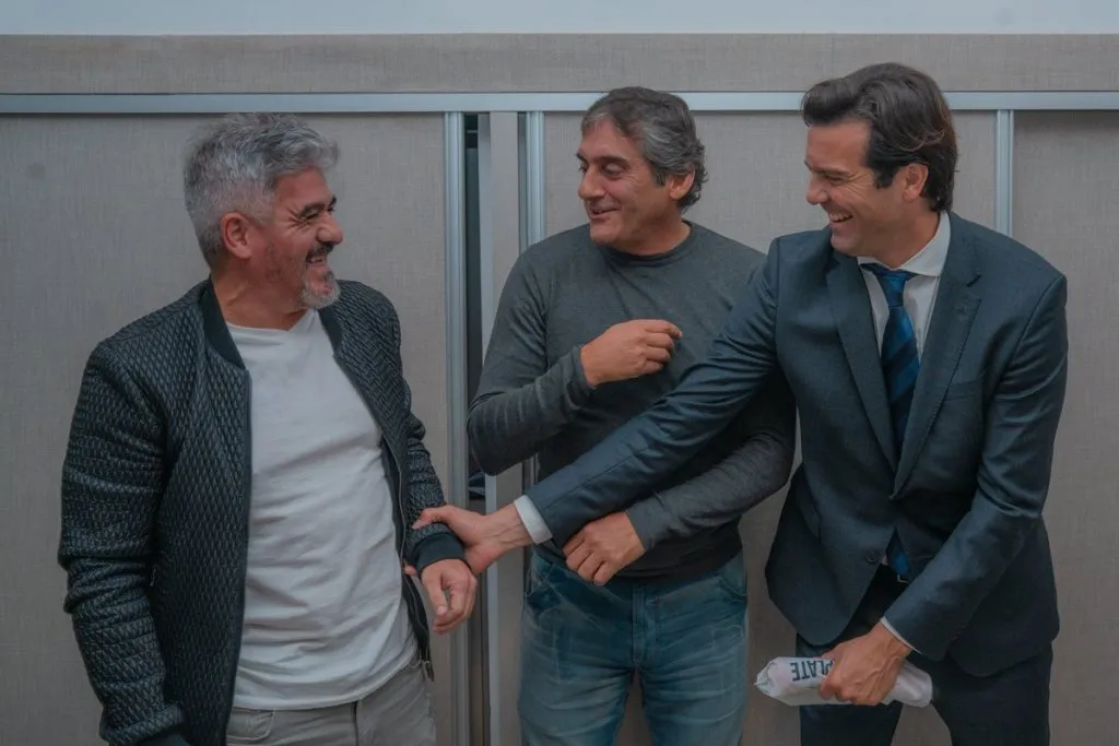 El Burrito, Enzo y el Indiecito, como en las viejas épocas (Foto: Prensa River)