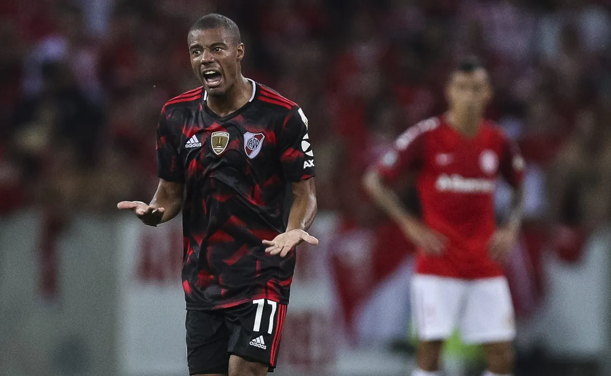 De La Cruz ya le marcó un gol a Inter de Porto Alegre.