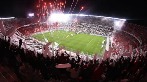 El Monumental vestido de fiesta para recibir al campeón.