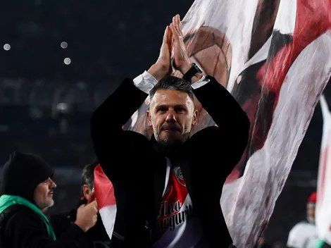 Demichelis fue a alentar al Senior y lo ovacionaron los hinchas